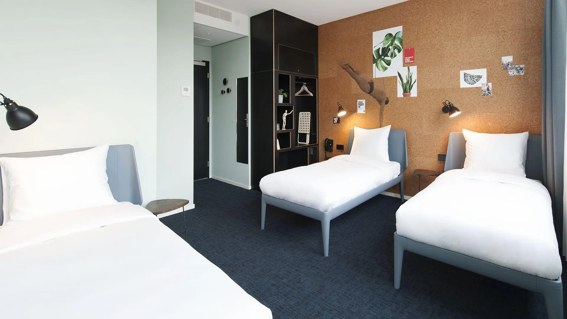 Conscious Hotel The Tire Station Άμστερνταμ 3*,