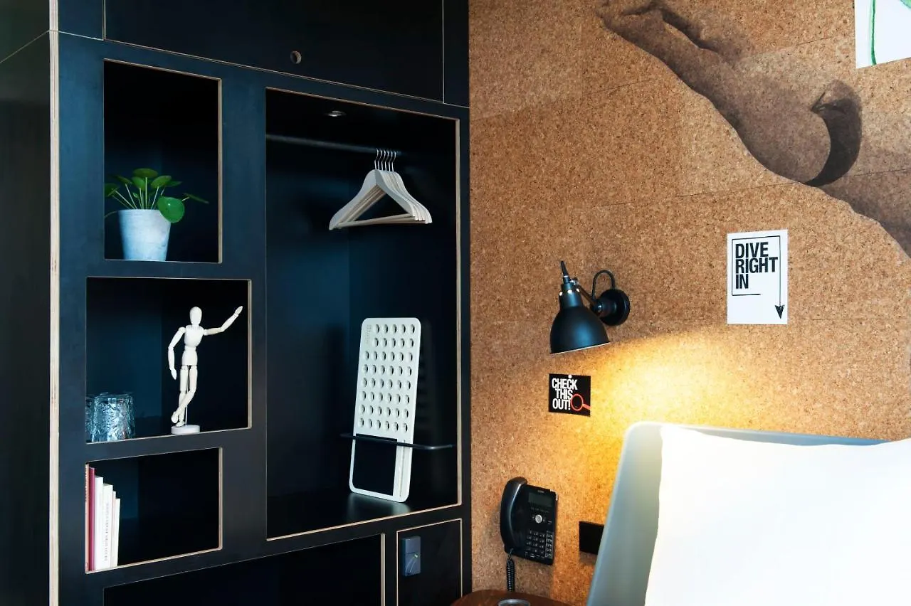 Conscious Hotel The Tire Station Άμστερνταμ Ολλανδία
